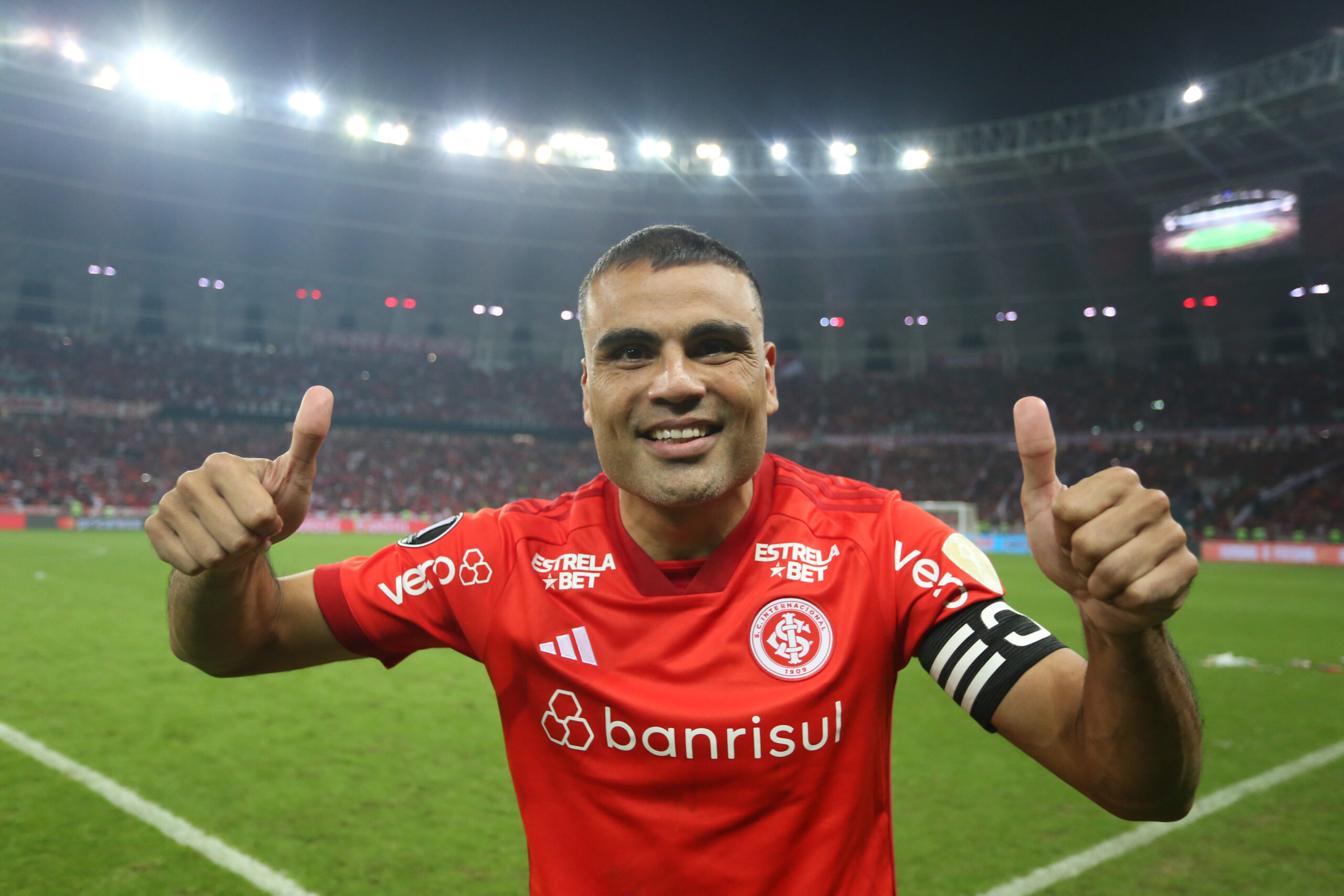 Inter negocia com Gabriel Mercado